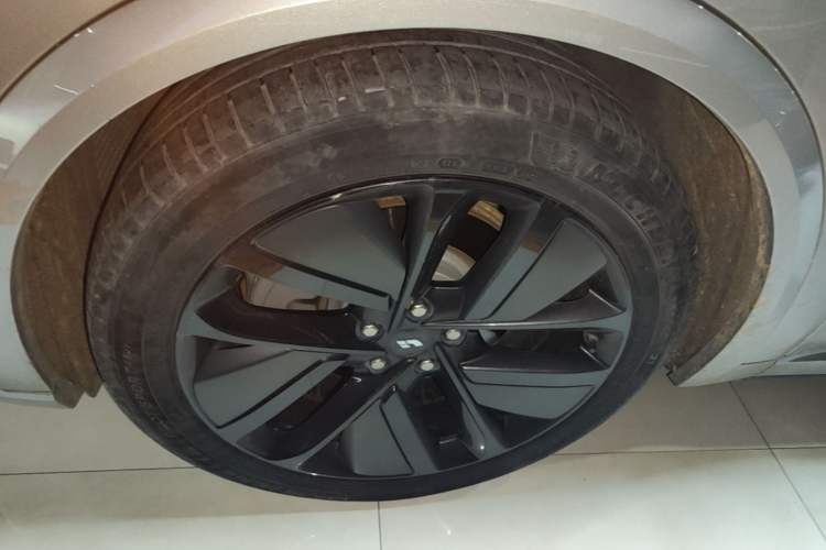 Used Li Auto L9 2022 Max model