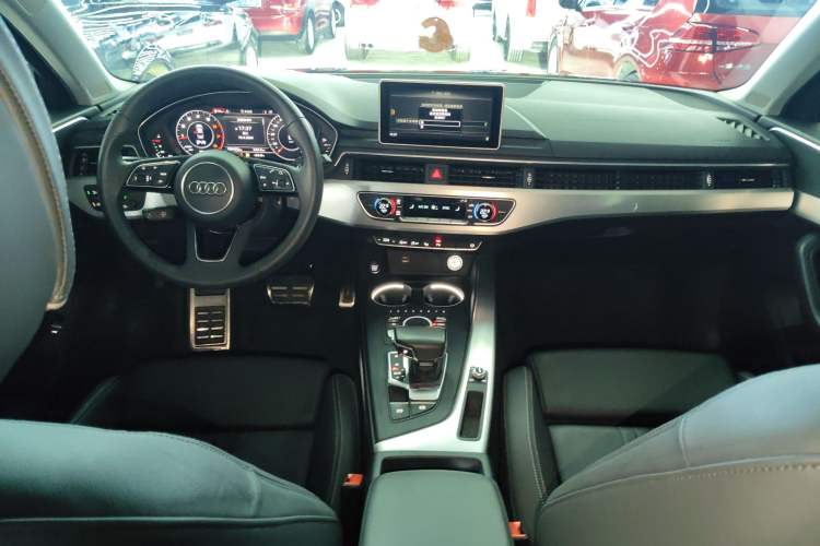 Used Audi A4L 2019 40 TFSI Fashion Edition China VI Emission Standard
