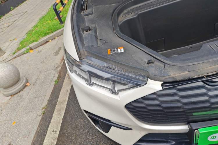 Used Ford Mustang Mach-E 2021 AION Y Plus Rear-Drive Luxury Edition (Long Range) Right Front Headlight