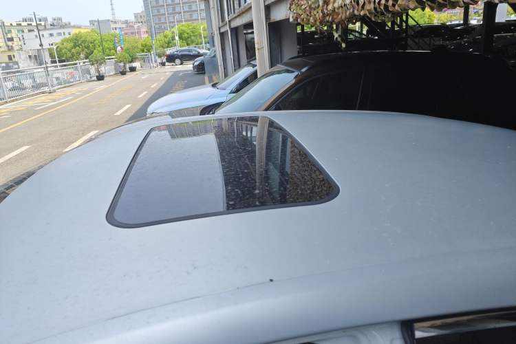 Used Roewe i6 2020 PLUS 1.6L CVT 4G Connected Glory Flagship Edition