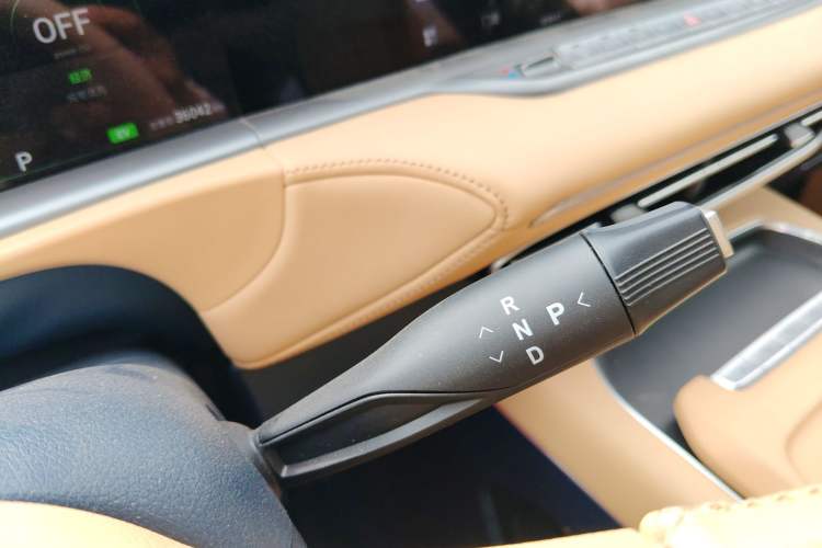 Used VOYAH FREE 2024 Ultra-Long Range Intelligent Driving Version Gear Lever