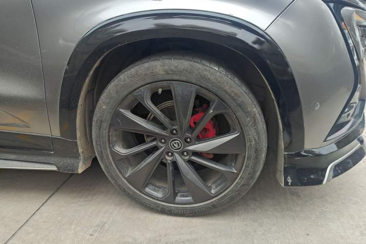 Used CHANGAN UNI-T 2021 1.5T Sport Edition Flagship Version Right Front Wheel Hub