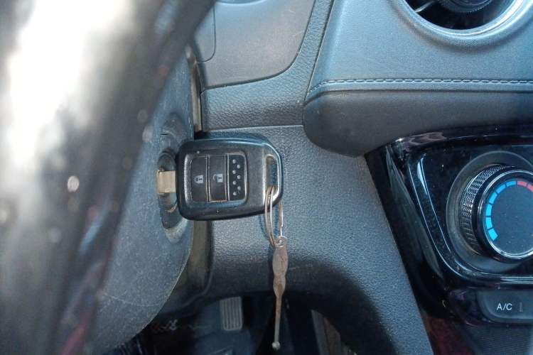 Used Honda XR-V 2015 1.8L EXi CVT Comfort Version
