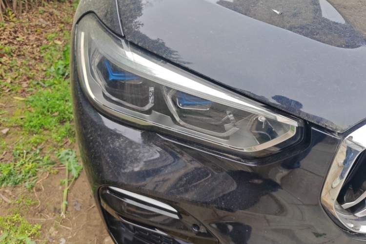 Used BMW X5 2019 xDrive40i Luxury Model with M Sport Package Right Front Headlight