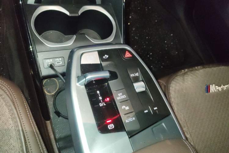Used BMW X1 2023 sDrive25Li X Design Package Gear Lever