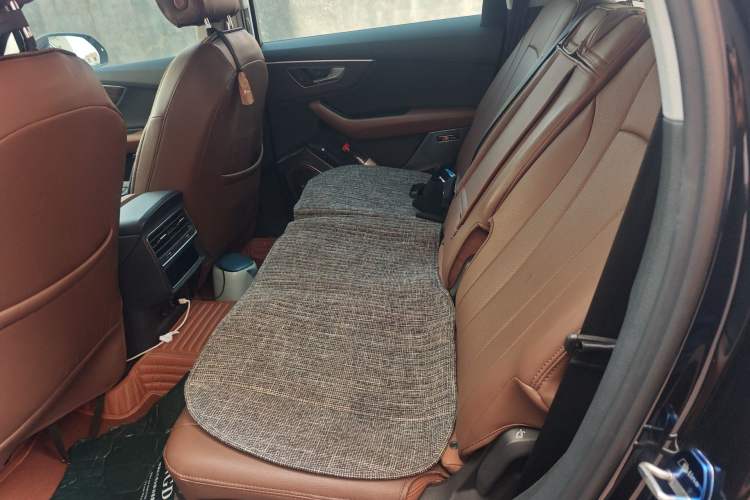 Used Audi Q7 2022 55 TFSI quattro S line Sport model
