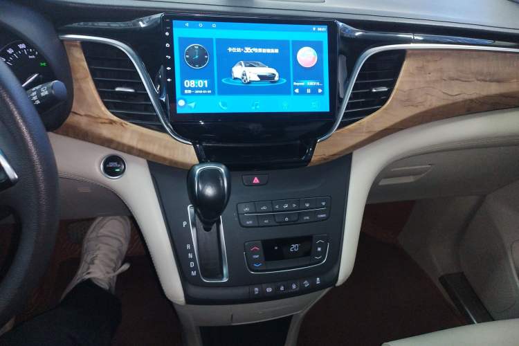 Used Buick GL8 2018 ES 28T Comfort Model China VI Standard Audio And AC Panel