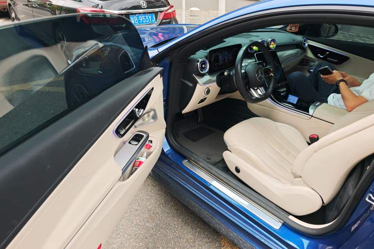 Used Mercedes-Benz CLE AMG 2025 AMG CLE 53 4MATIC+ Coupe
