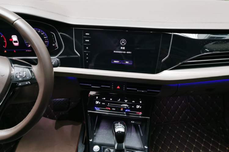 Used Volkswagen Passat 2020 330TSI Luxury Edition China VI