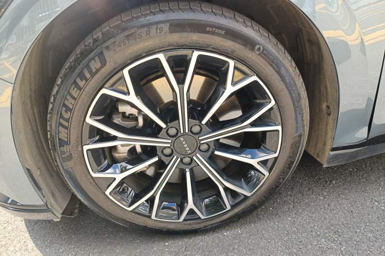 Used Zeekr 007 2024 Four-Wheel Drive Version 75 kWh
