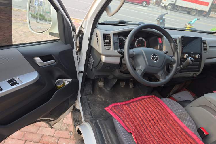 Used Foton Scenic G7 2020 2.4L Commercial Version Long Wheelbase High-Roof 2-Seat Van China VI Emission Standard 4K22D4M
