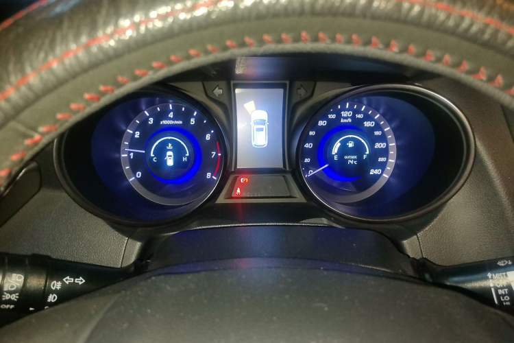 Used Changan CS75 2014 2.0L Manual Luxury Version China IV Standard