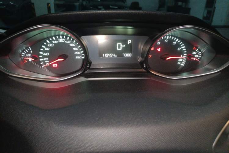 Used Peugeot 308S 2015 1.2T Automatic Shangchi Edition Odometer Close Up