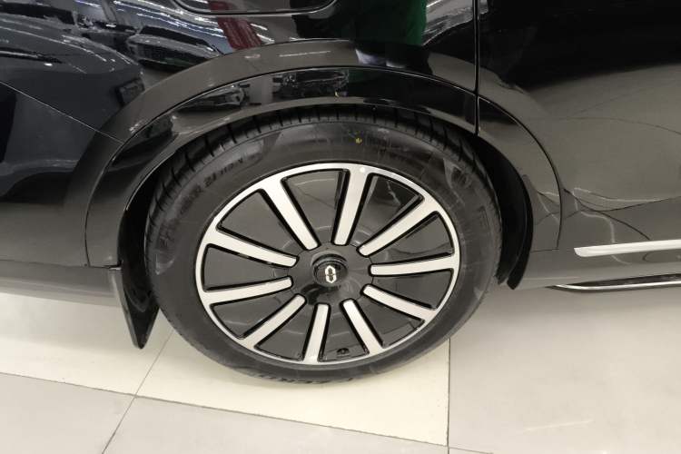 Used Hima AITO M9 2025 Extended-Range Ultra Version 52 kWh 6-Seater