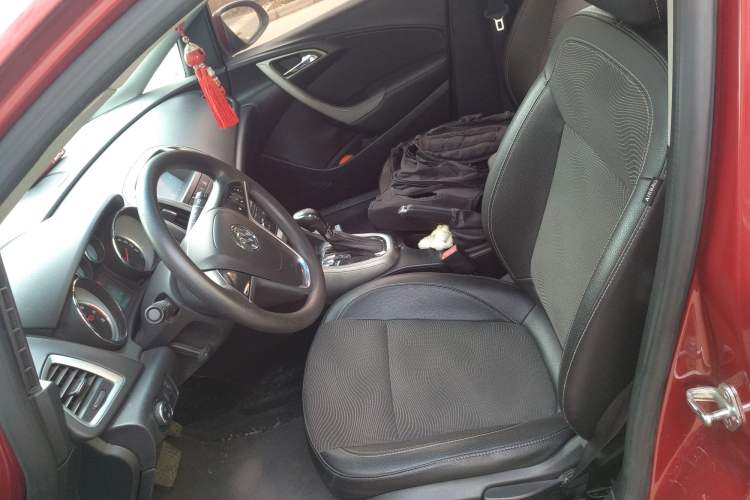 Used Buick GT 2014 XT 1.6L Automatic Fashion Edition