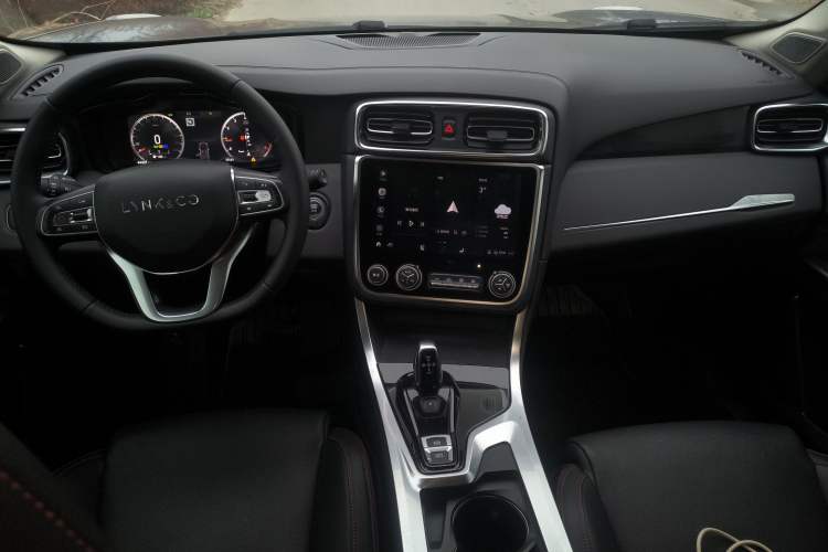 Used Lynk & Co 01 2019 2.0T Two-Wheel Drive Zhaopu Version China VI Standard