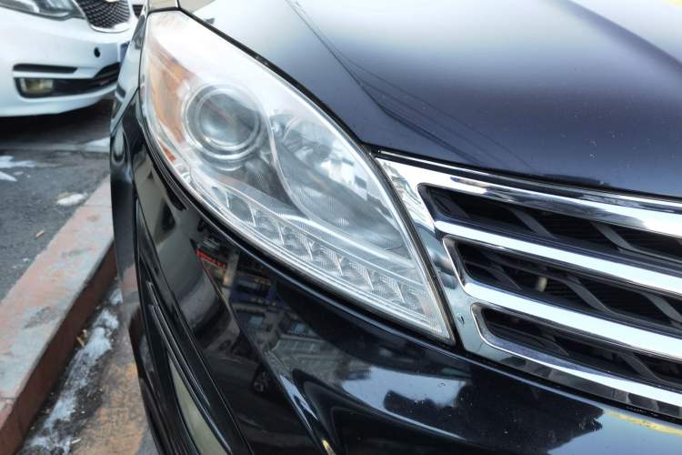 Used GAC Trumpchi GS5 2013 1.8T Automatic All-Wheel-Drive Luxury Edition Right Front Headlight