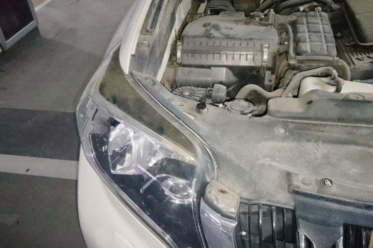 Used Toyota Prado 2014 2.7L Automatic Luxury Edition Right Front Headlight