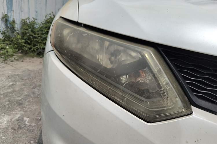 Used Nissan X-Trail 2015 2.0L CVT Comfort MAX Edition 2WD