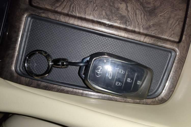 Used Toyota Alphard 2020 Dual-Engine 2.5L Luxury Edition