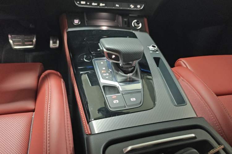 Used Audi Q5L 2025 quattro 45th Anniversary Edition 40 TFSI Luxury Dynamic Model