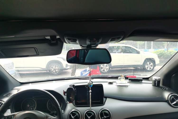 Used Mercedes-Benz B-Class 2015 B 200 Sport Edition Headliner