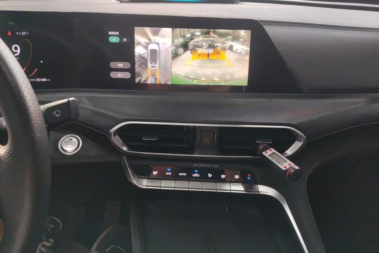 Used CHANGAN UNI-T 2022 1.5T Prestige Version
