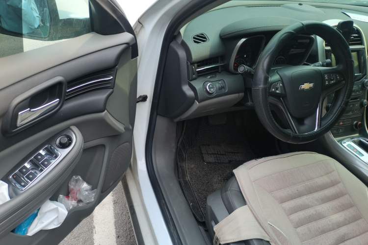 Used Chevrolet Malibu 2014 2.0L Automatic Luxury Edition Driver Seat