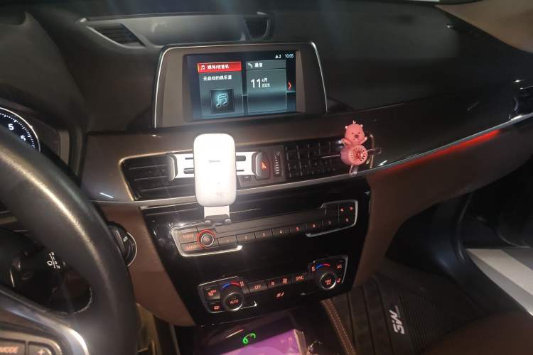 Used BMW X1 2019 sDrive18Li Premium Edition Audio And AC Panel