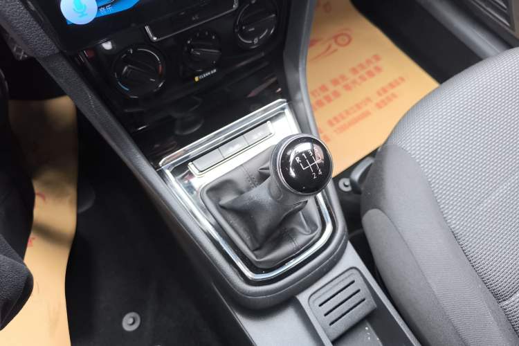 Used Volkswagen Bora 2019 Facelift Bora·Legend 1.5L Manual Fashion Edition China VI Standard Gear Lever