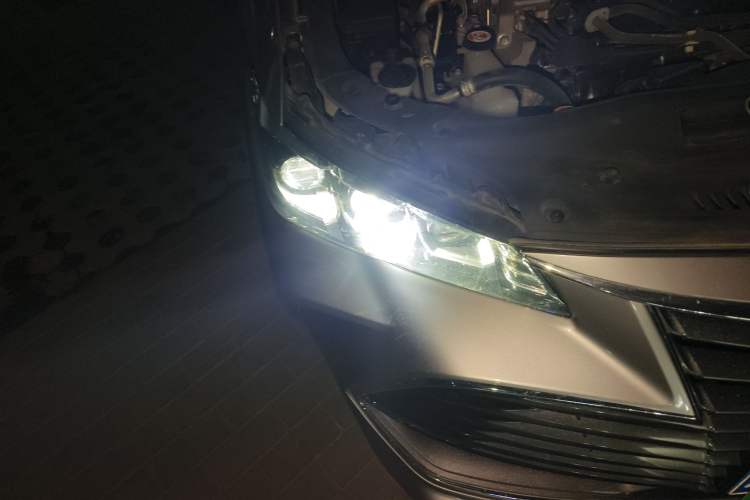 Used Toyota Avalon 2022 Dual-Engine 2.5L XLE Premium Edition
