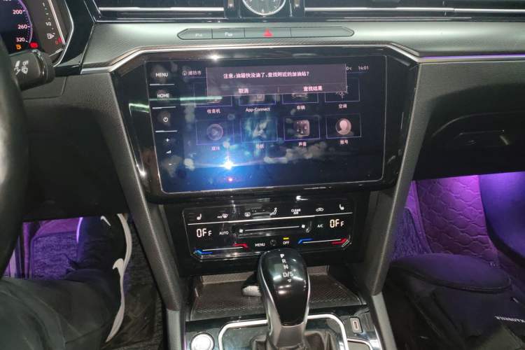 Used Volkswagen Magotan 2020 380TSI DSG Luxury Version Audio And AC Panel