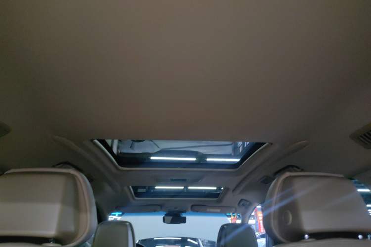 Used Buick GL8 2021 ES Landtrek 653T Luxury Model