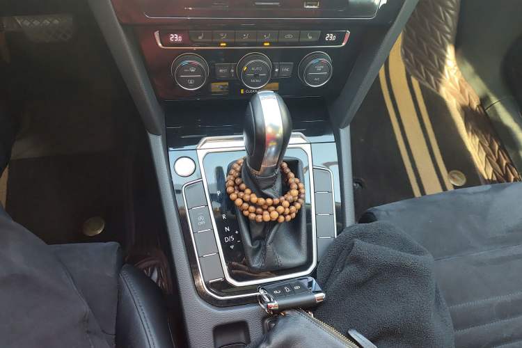 Used Volkswagen Magotan 2018 330TSI DSG Luxury Model