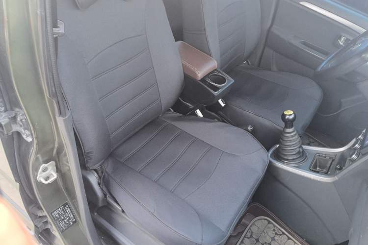 Used Suzuki Wagon R X5 2013 Revised Version 1.4L VVT Cruise Edition Right Front Seat