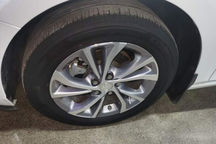 Used Buick Verano 2023 Pro Enjoyment Edition Left Front Wheel Hub