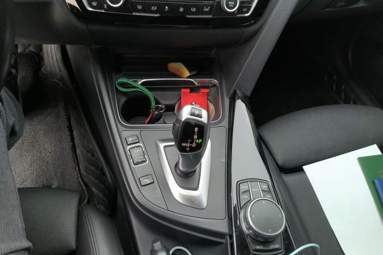 Used BMW 3 Series 2019 320Li Fashion Model Gear Lever