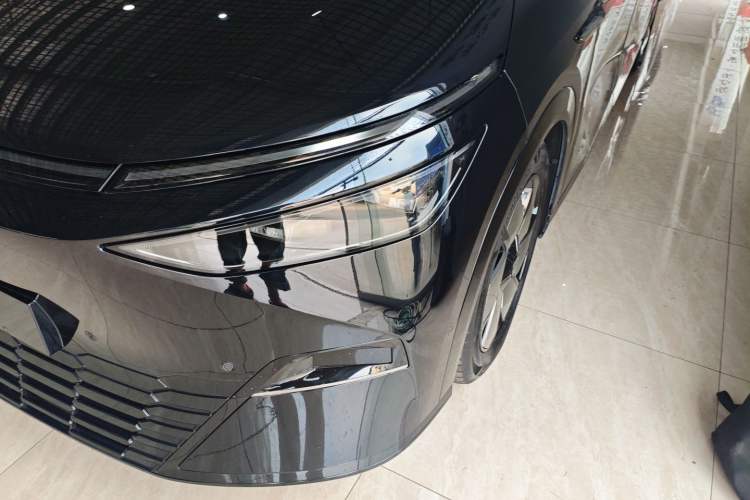 Used XPeng X9 2024 702 Ultra-Long Range Pro
