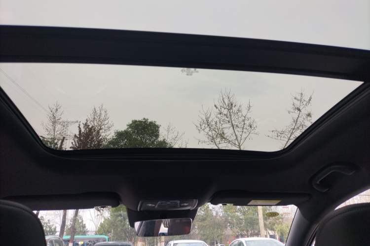 Used BYD Qin L 2025 DM-i Smart Drive 120KM Superior Model Headliner