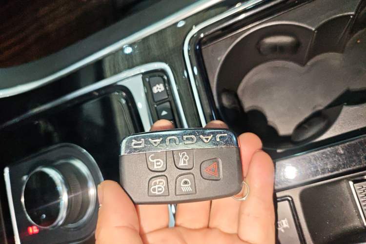 Used Jaguar XFL 2018 XFL 2.0T 200PS Luxury Edition
