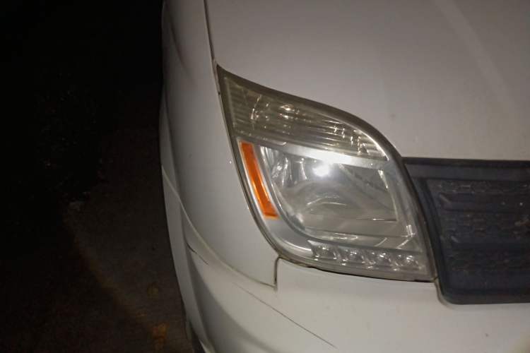 Used SAIC MAXUS Xintu V80 2021 2.0T Manual Classic Aoyuntong Long Wheelbase Mid-Roof 6/7/8/9-Seater