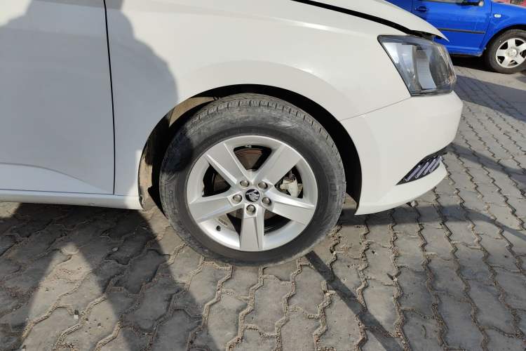 Used Skoda Fabia 2017 1.4L Automatic Car Enjoy Edition
