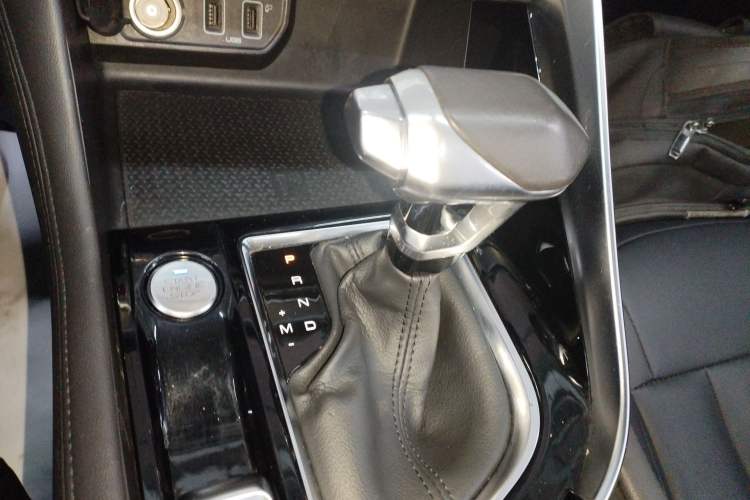 Used Dongfeng Aeolus AX7 2019 1.6T Automatic AI Pioneer Model China V Standard