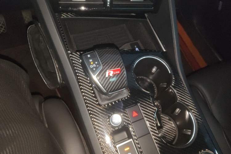 Used Volkswagen Touareg 2022 2.0 TSI Flagship Special Edition Gear Lever