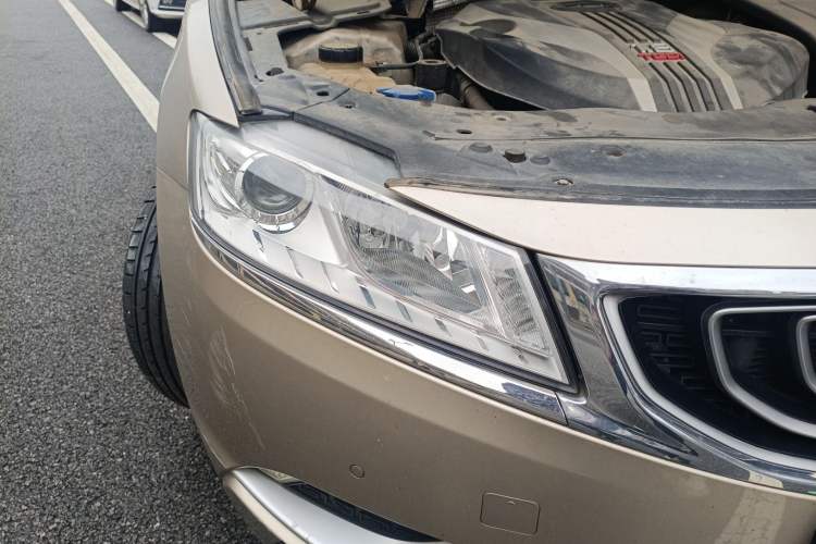 Used Geely Auto Emgrand GT 2015 1.8T Luxury Model Right Front Headlight