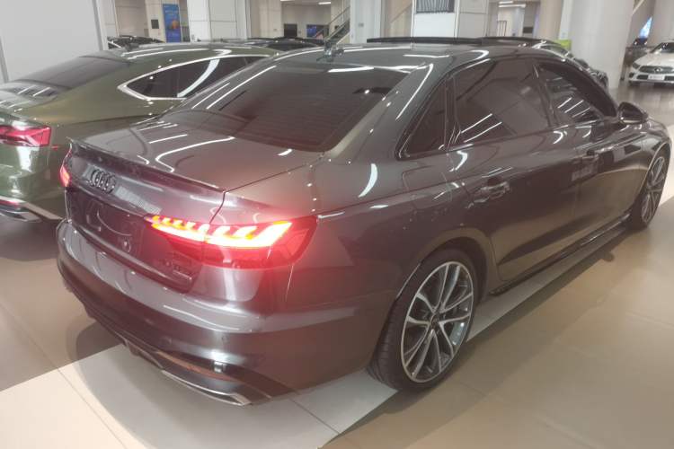 Used Audi A4L 2023 40 TFSI quattro Luxury Dynamic Edition
