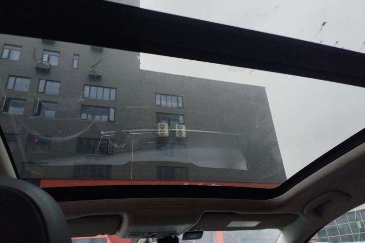 Used Volkswagen Touran 2016 Volkswagen Touran L 280TSI DSG Comfort Edition Headliner