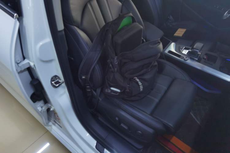 Used Audi A4L 2022 40 TFSI Fashion Dynamic Model Right Front Seat