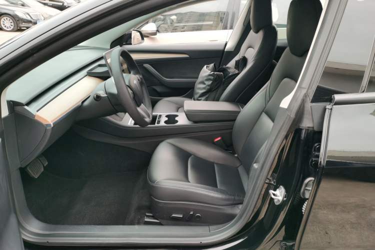 Used Tesla Model 3 2022 Rear-Wheel-Drive Version