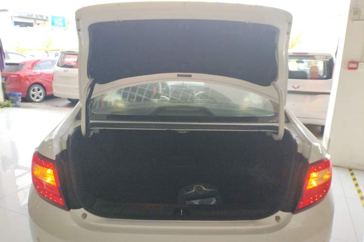 Used BYD G5 2014 1.5TID Automatic Flagship Model